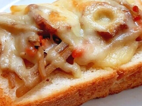 簡単リメイク♪ちくわきんびらごぼうのチーズトースト